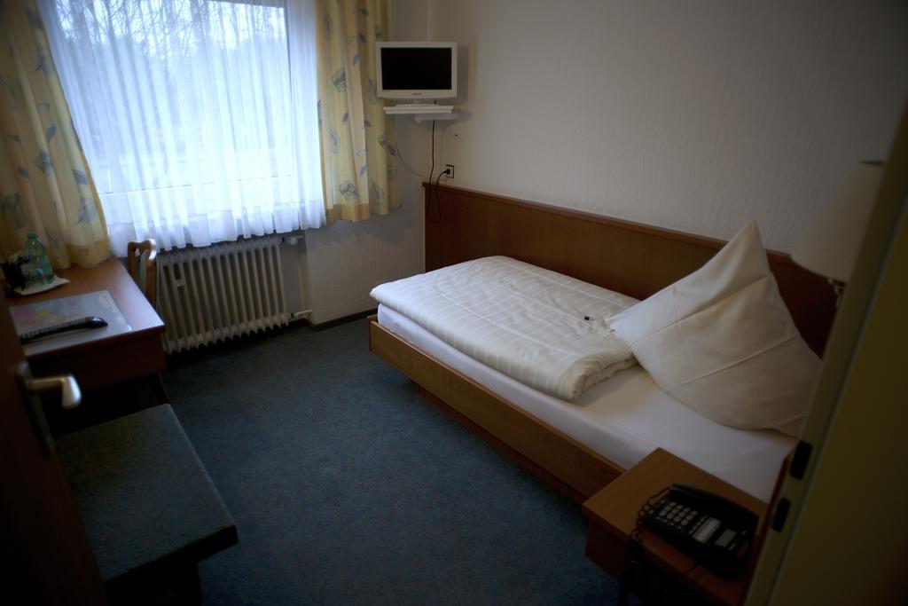 Hotel Marienhof Duesseldorf Нойс Екстериор снимка