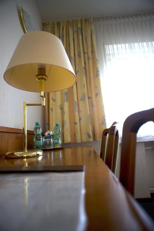 Hotel Marienhof Duesseldorf Нойс Екстериор снимка
