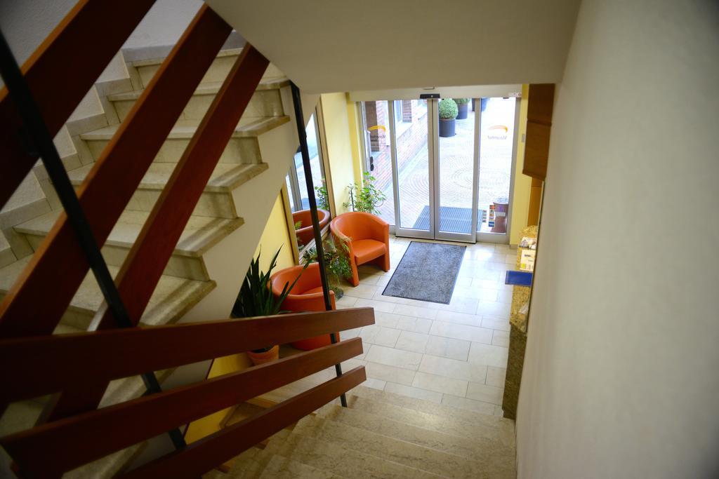 Hotel Marienhof Duesseldorf Нойс Екстериор снимка